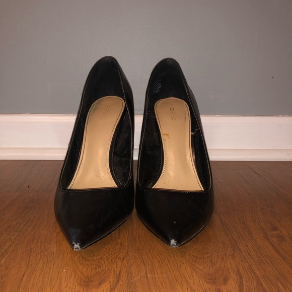 Express Black Heels - Women’s size 8 - Picture 2 of 3
